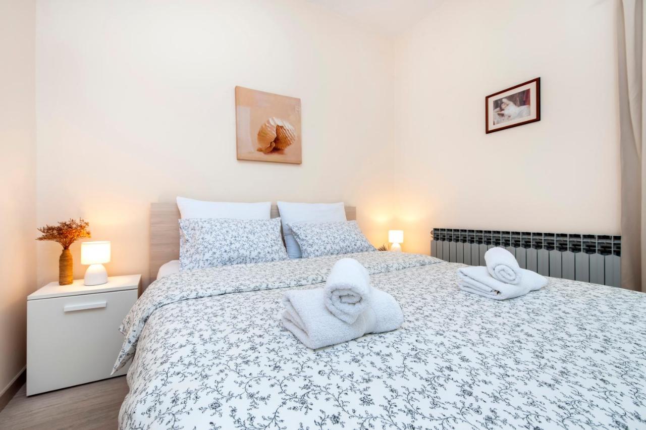 Apartments Sandra Rovinj Luaran gambar