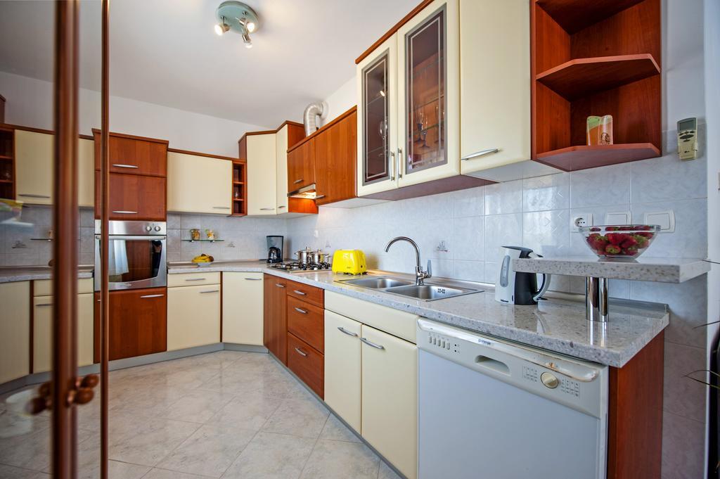 Apartments Sandra Rovinj Luaran gambar